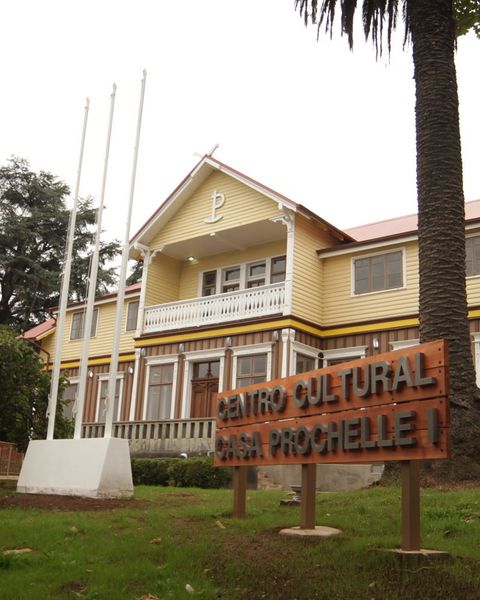 Archivo:FACHADA-ORIENTE, Centro Cultural Casa Prochele.jpg