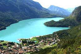 Lago de molveno.jpg