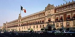 MexCity-palacio.jpg