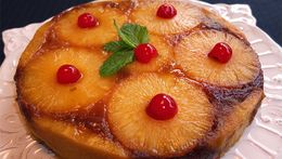 Pastel-de-Piña y Cereza.jpg