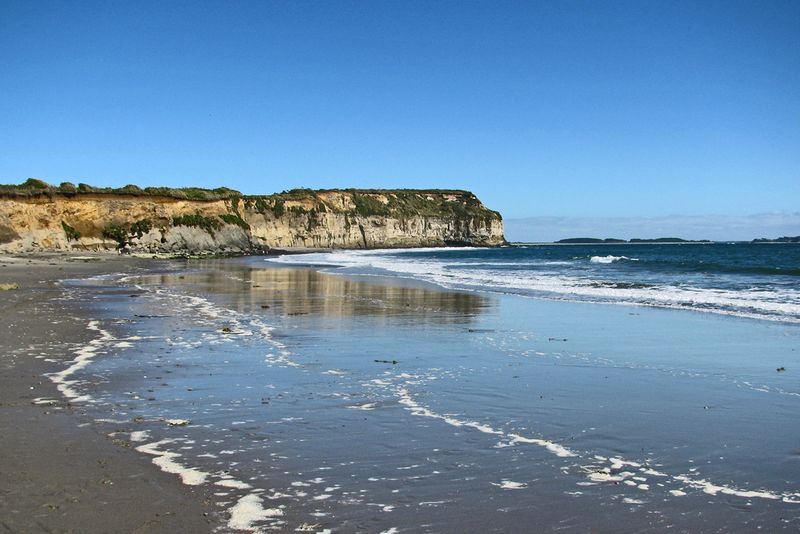 Archivo:Playa Quenuir.jpg