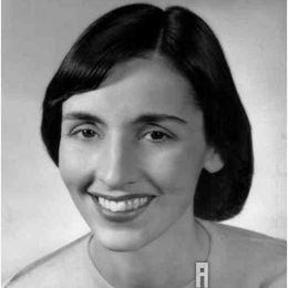 RosaliE Rayner Psicóloga.jpg