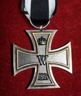 Cruz-de-hierro-alemana-primera-guerra-medalla-soldados MPE-O-3167910158 092012.jpg