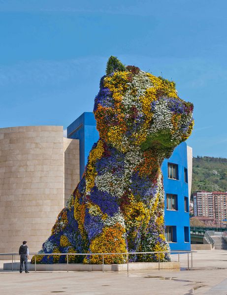 Archivo:Puppy (escultura)1.jpg