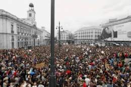 Puerta-de-sol-protesta-espana.jpg