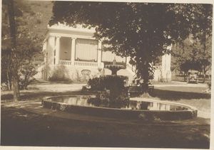 Villa Elvira.jpg