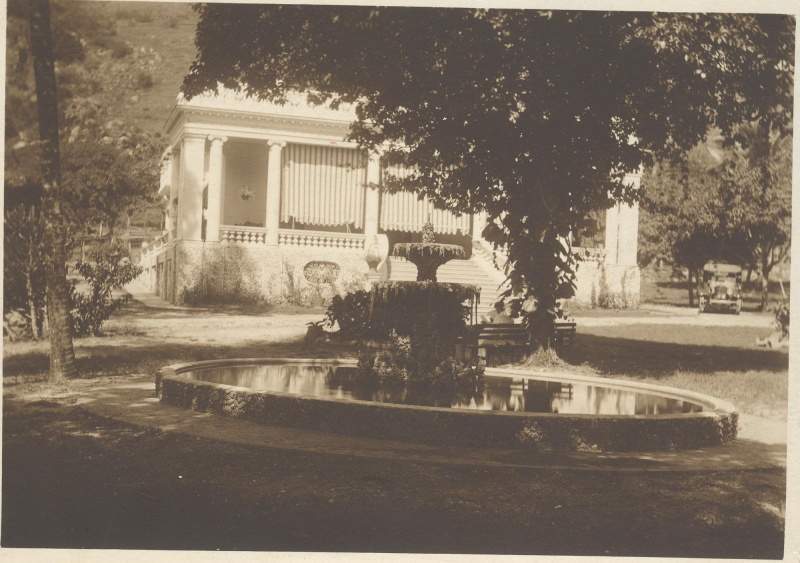Archivo:Villa Elvira.jpg