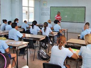 Visita a clase.jpg