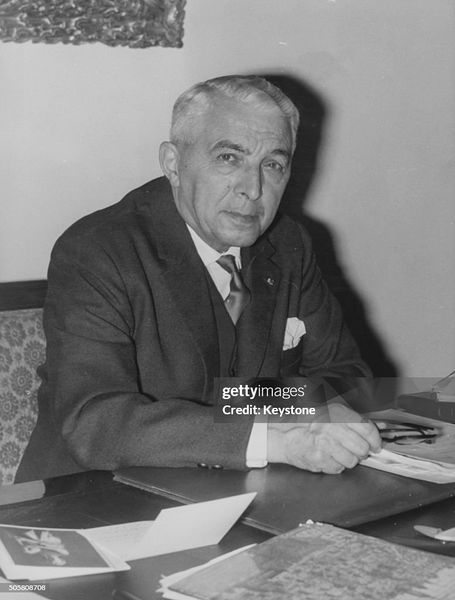 Archivo:André Parrot.jpg