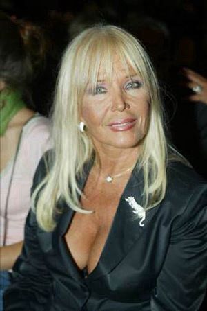 Gönül Yazar.jpg