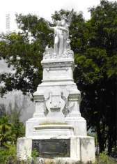 Monumento a josé maría here.jpg