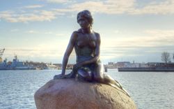 La Sirenita (escultura).jpg