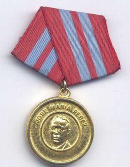 Medalla Jose Maria Perez.jpg
