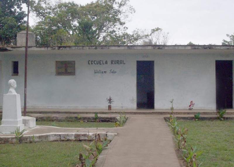 Archivo:Escuela Palo Seco.jpg