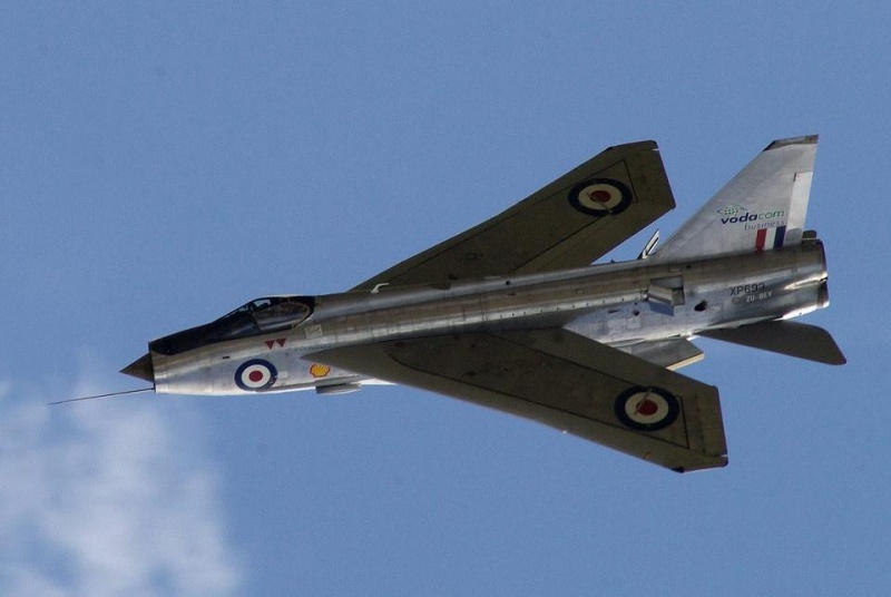 Archivo:Lightning ee.JPG