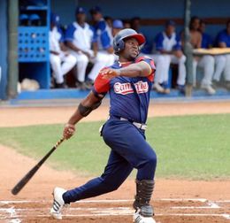 Dary Bartolomé pelotero cubano.jpg