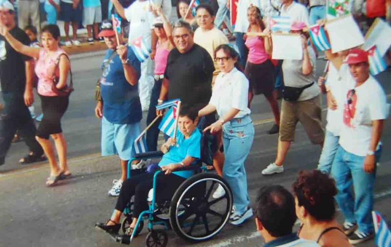 Archivo:Desfile 1ro de Mayo.JPG
