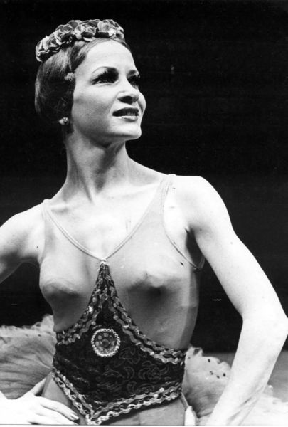 Archivo:Maria-elena-ballet-archivo (2).jpg