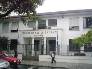 Universidad de Taubaté.jpg