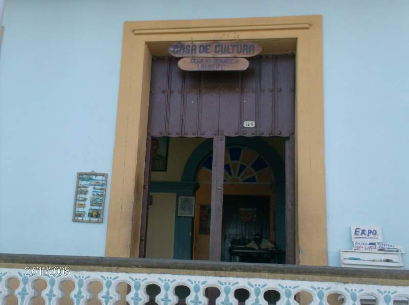 Archivo:Casa cult.jpg