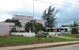 Escuela luz caballero perico.jpg