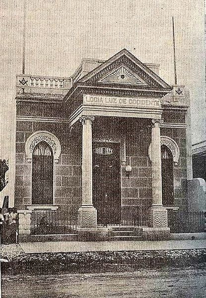 Archivo:CASA TEMPLO.jpg