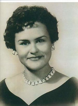 María del Carmen Escobar 1.jpg