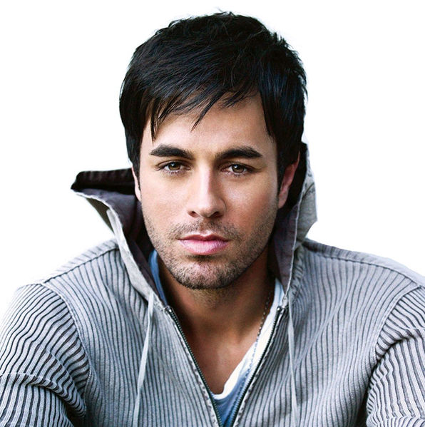 Archivo:Enrique iglesias shows.jpg