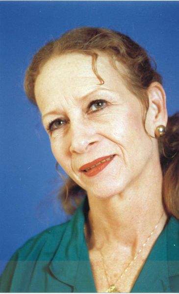 Archivo:Maria Elena Llorente.jpg