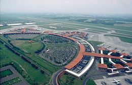 Aeropuerto Jakarta 5.jpg