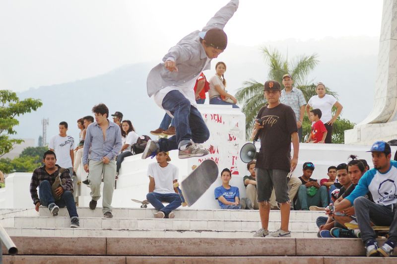 Archivo:Patinaje Salvador.JPG