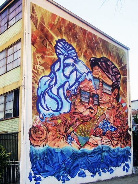 Archivo:Mural Seres-de-luz.jpg