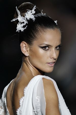 Izabel goulart.jpg