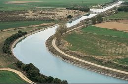 Canal de riegos.jpg