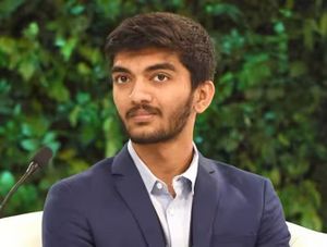Gukesh foto ficha.jpg