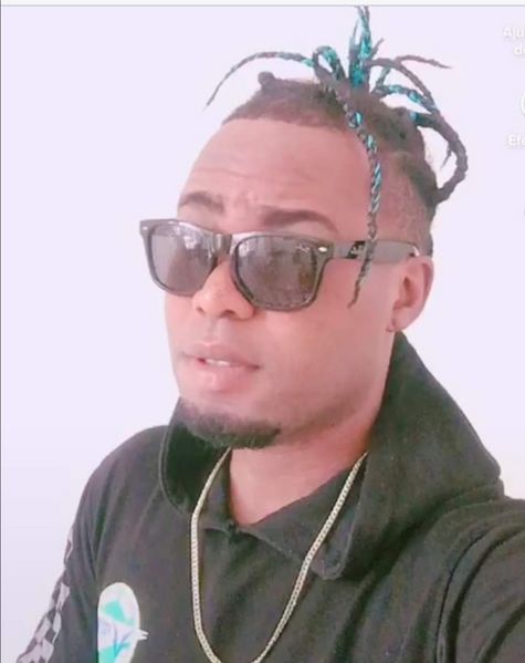 Archivo:Jay Miky Flow .jpg