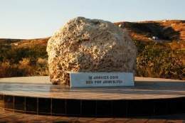 MonumentoTitanyen.jpg