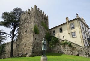 Entrada-muralla-fernandina-oporto-640x480.jpg