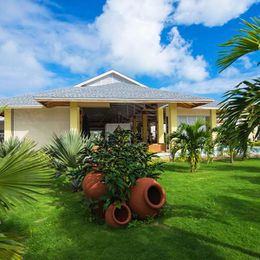 Exteriores-hotel-playa-cayo-santa-maria.jpg