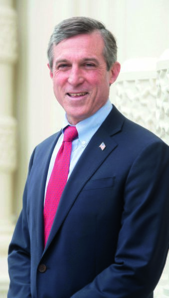 Archivo:John C. Carney.jpeg