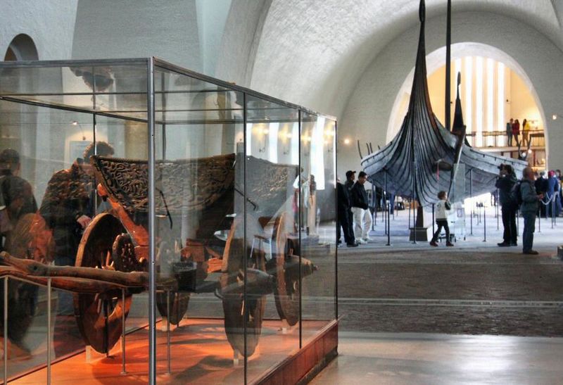 Archivo:Fotos-oslo-museo-barcos-vikingos-014.jpg