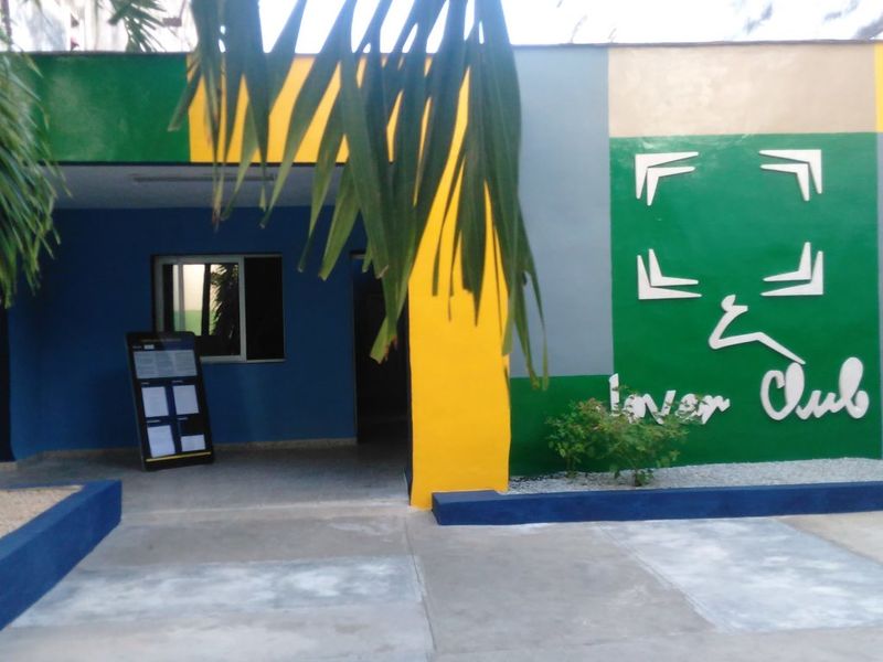 Archivo:Joven Club Centro Habana-2.jpg