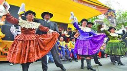 Cueca boliviana.jpg