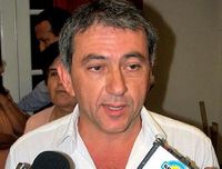 Armando Molina.jpg