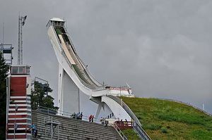 Salto de esqui holmenkollen23.jpg