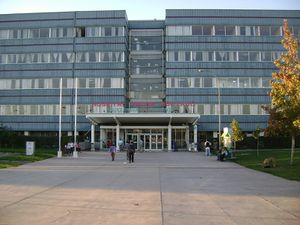 Hosp. Padre Hurtado1.jpg