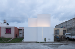 Casa Blanca (Cotaparedes Arquitectos).PNG