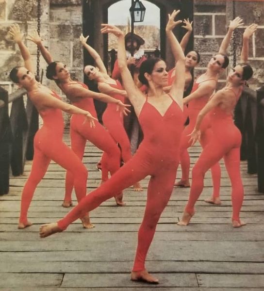 Archivo:Danza2.jpg