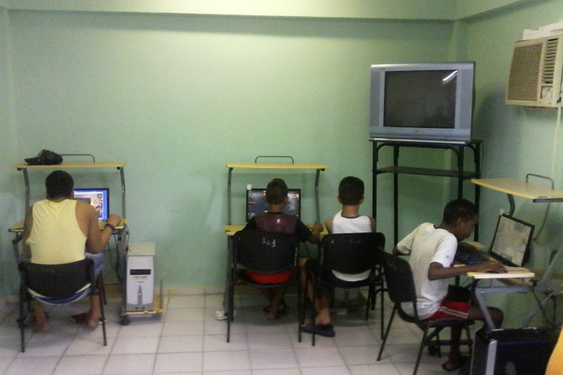 Archivo:Jovenes1.jpg