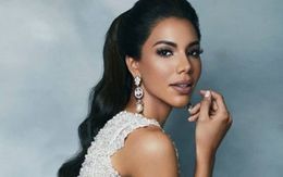 Thalia Olvino.jpg